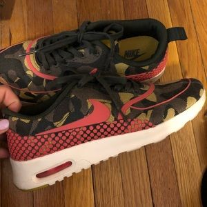 Nike Shoes - Nike Air Max Thea Nike Shoes - Nike Air Max Thea